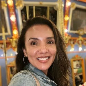 Meet your Posher, Nora